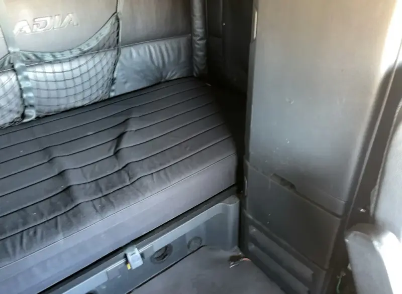 2023 Freightliner Cascadia photo 28