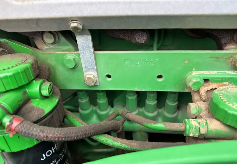 2010 John Deere 7330 photo 49