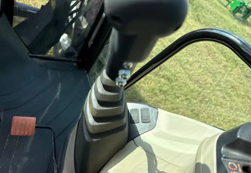 2023 Massey Ferguson 5711 Dyna-4 photo 47