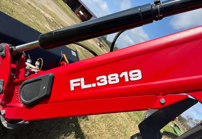 2023 Massey Ferguson 5711 Dyna-4 photo 10