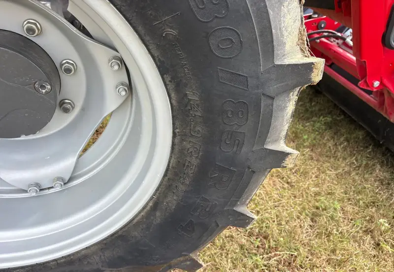 2023 Massey Ferguson 5711 Dyna-4 photo 64