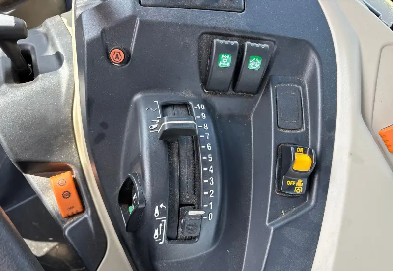 2023 Massey Ferguson 5711 Dyna-4 photo 50