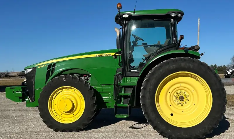 2012 John Deere 8310R photo 8