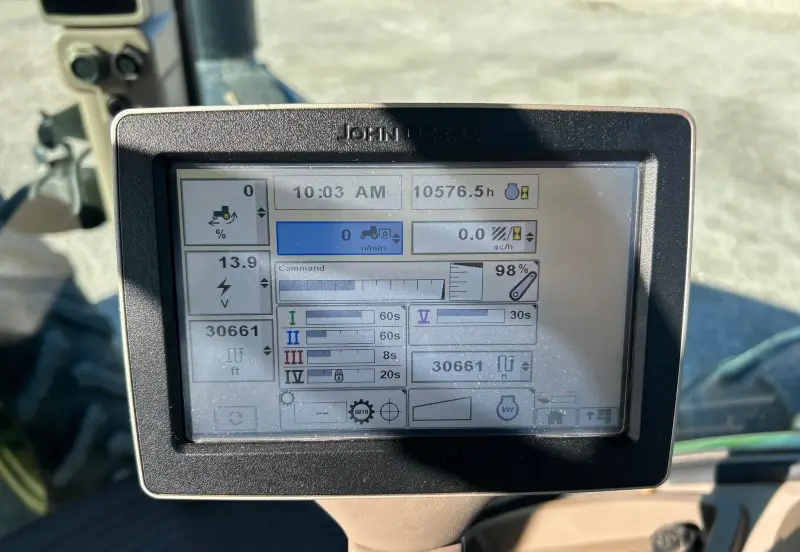 2012 John Deere 8310R photo 33