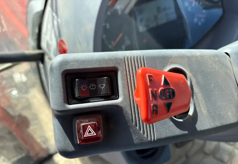 2022 Kubota M5-111D photo 41