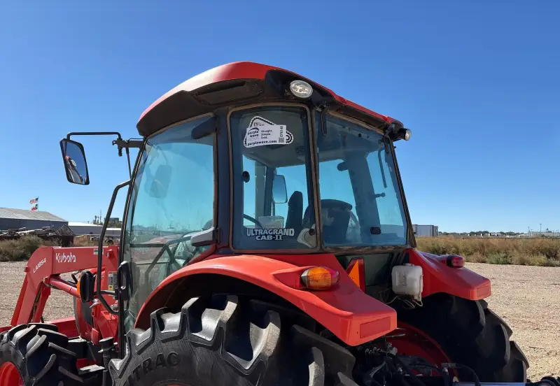 2022 Kubota M5-111D photo 29