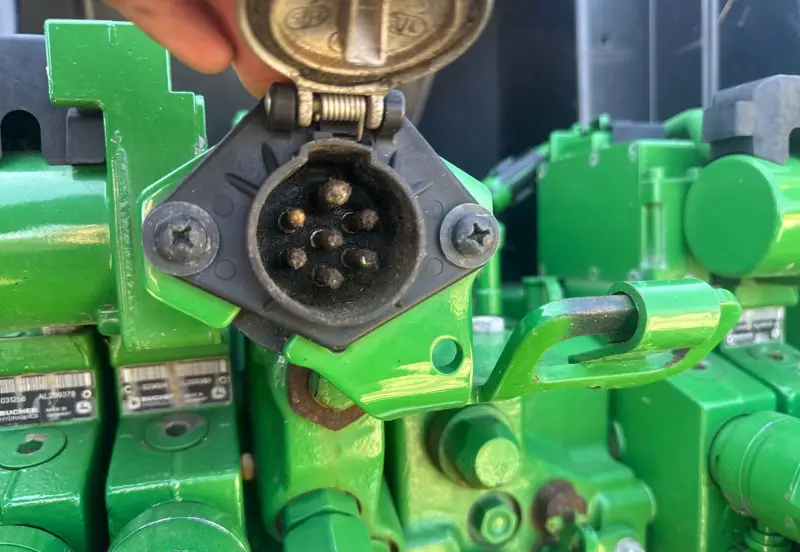 2014 John Deere 6190R photo 29