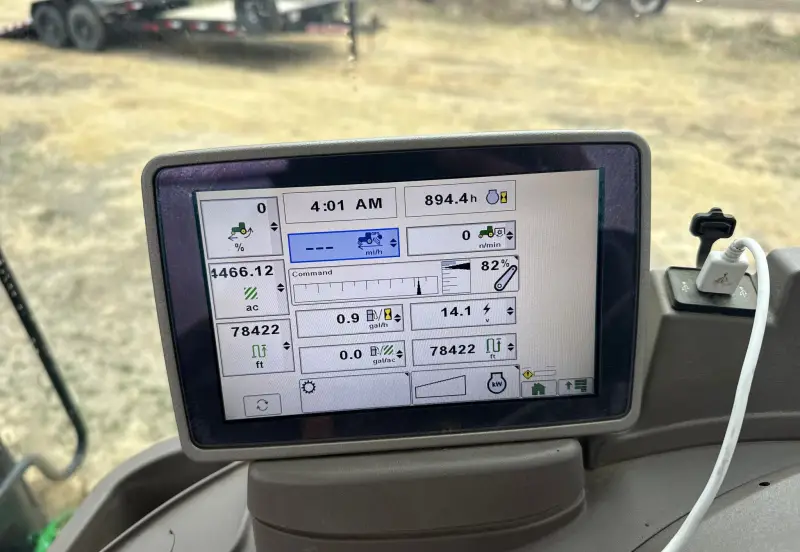 2012 John Deere 6150R photo 39