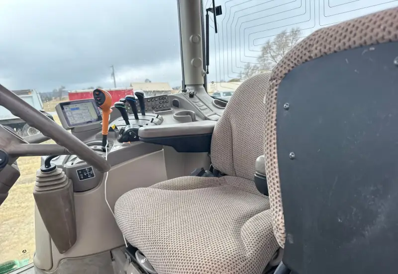 2012 John Deere 6150R photo 38