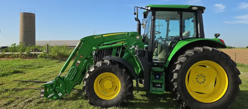 2022 John Deere 6120M photo 8