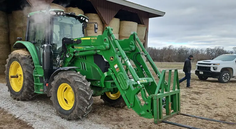 2022 John Deere 6130M photo 3