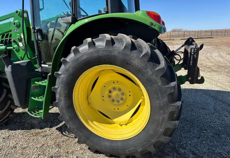 2013 John Deere 6125M photo 51