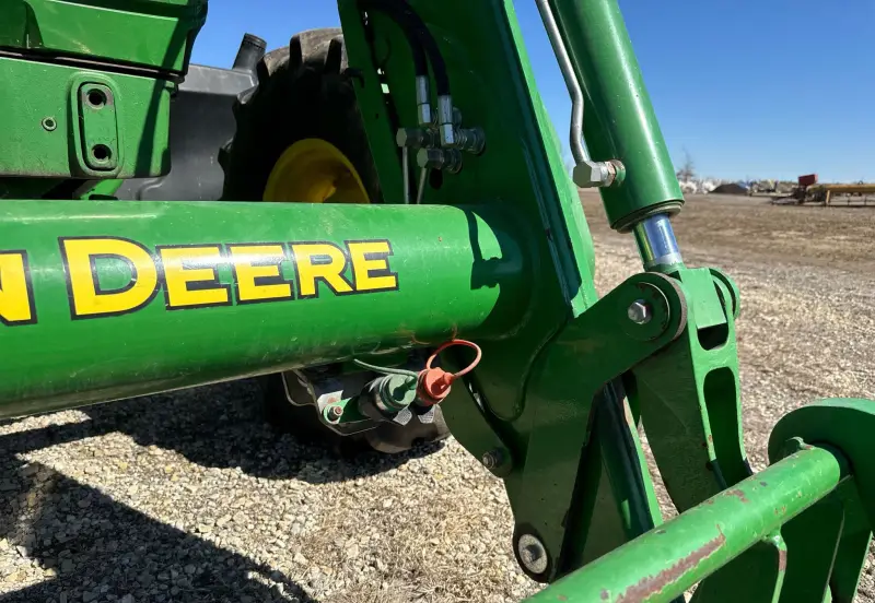 2013 John Deere 6125M photo 13