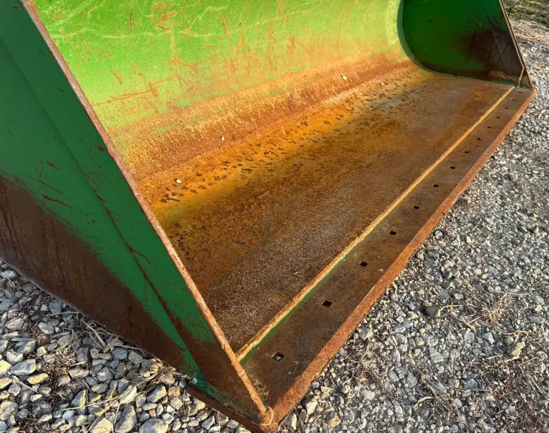 2019 John Deere 6105E photo 17