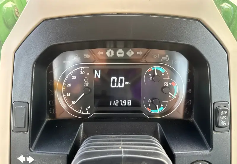 2019 John Deere 6105E photo 71