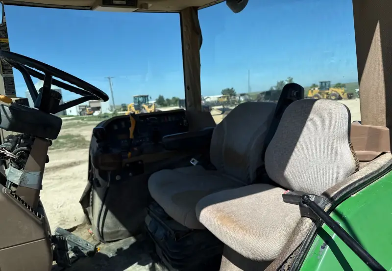 2005 John Deere 7820 photo 38