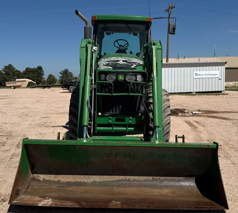 2005 John Deere 7820 photo 2