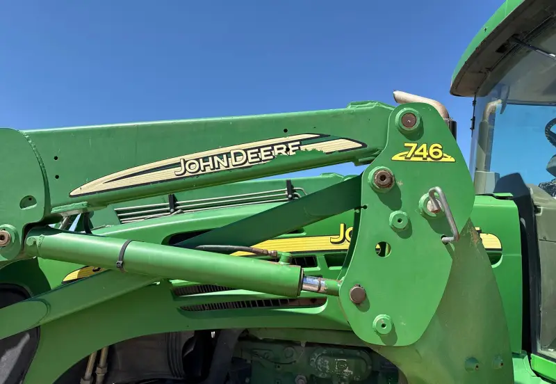 2005 John Deere 7820 photo 9