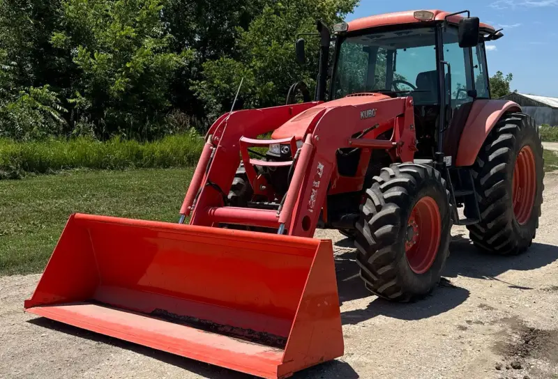 2017 Kubota M6S-111 photo 1