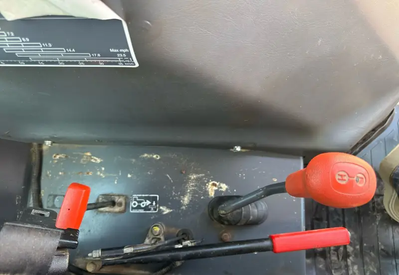 2017 Kubota M6S-111 photo 36