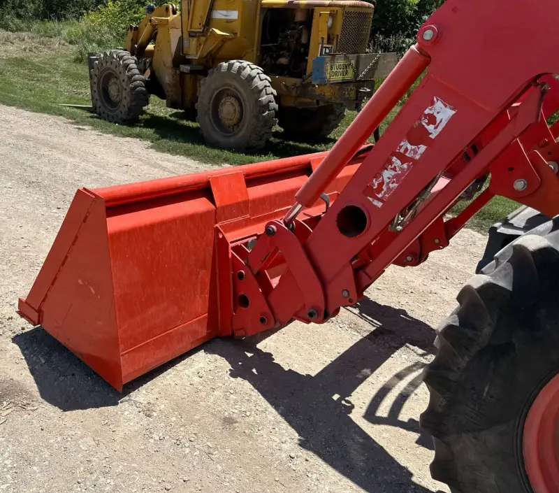 2017 Kubota M6S-111 photo 11