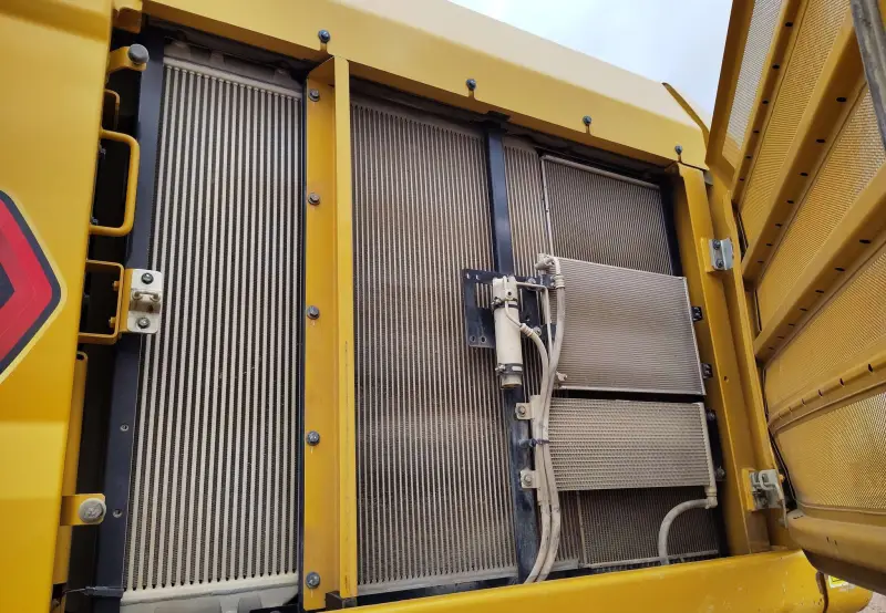 2023 Caterpillar 352 photo 70