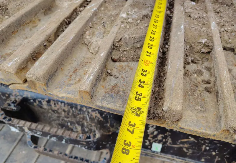 2023 Caterpillar 352 photo 85