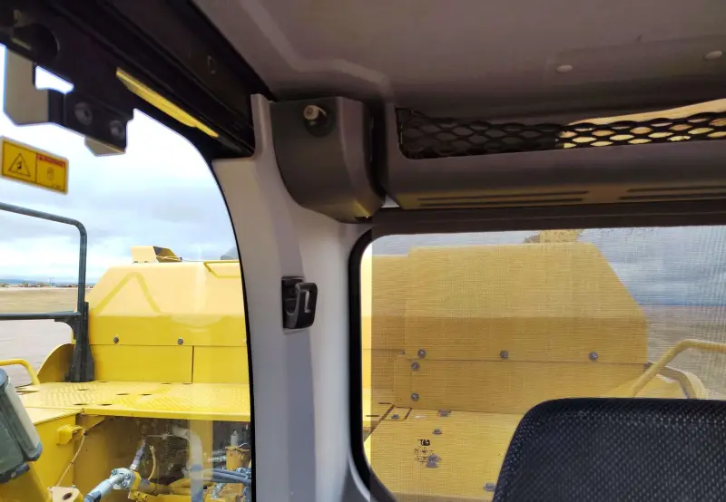 2023 Caterpillar 352 photo 57