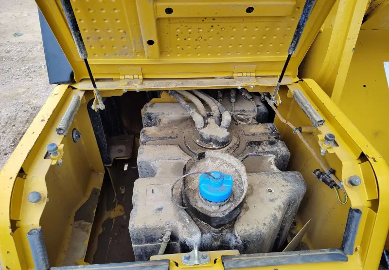 2023 Caterpillar 352 photo 16