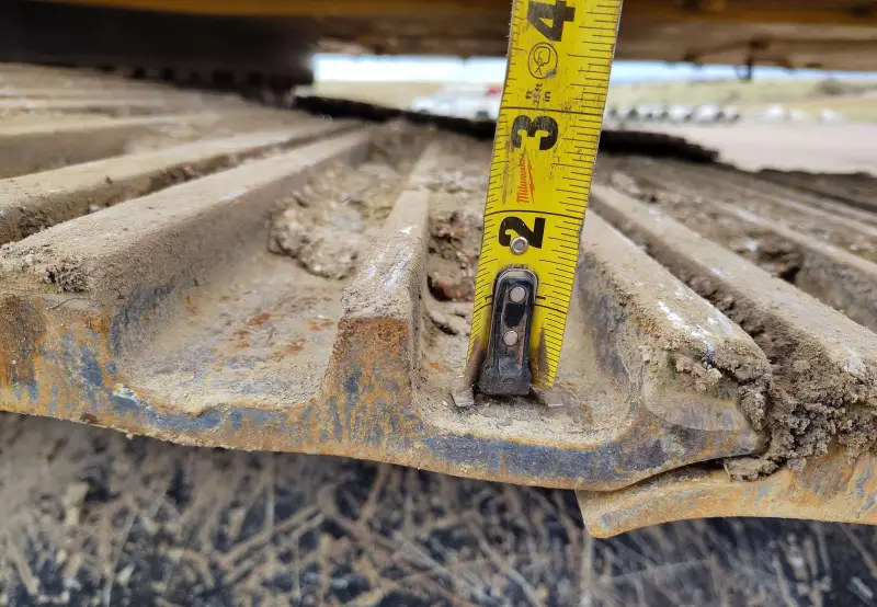 2023 Caterpillar 352 photo 84