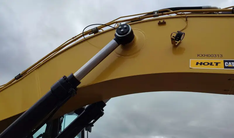 2023 Caterpillar 352 photo 31