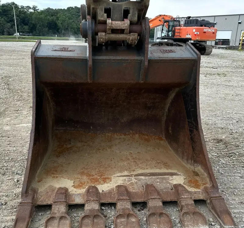 2017 John Deere 470G LC photo 12