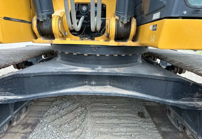 2017 John Deere 470G LC photo 11