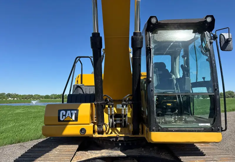 2018 Caterpillar 320 photo 8