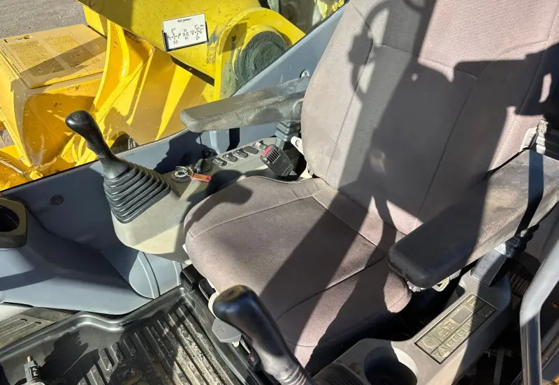 2012 Komatsu PC490LC-10 photo 33