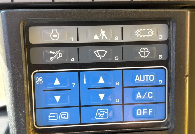 2012 Komatsu PC490LC-10 photo 41