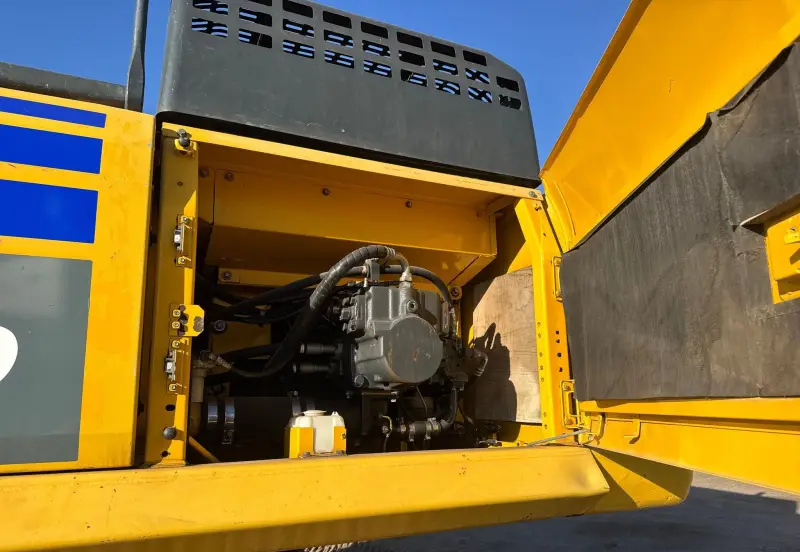 2012 Komatsu PC490LC-10 photo 28