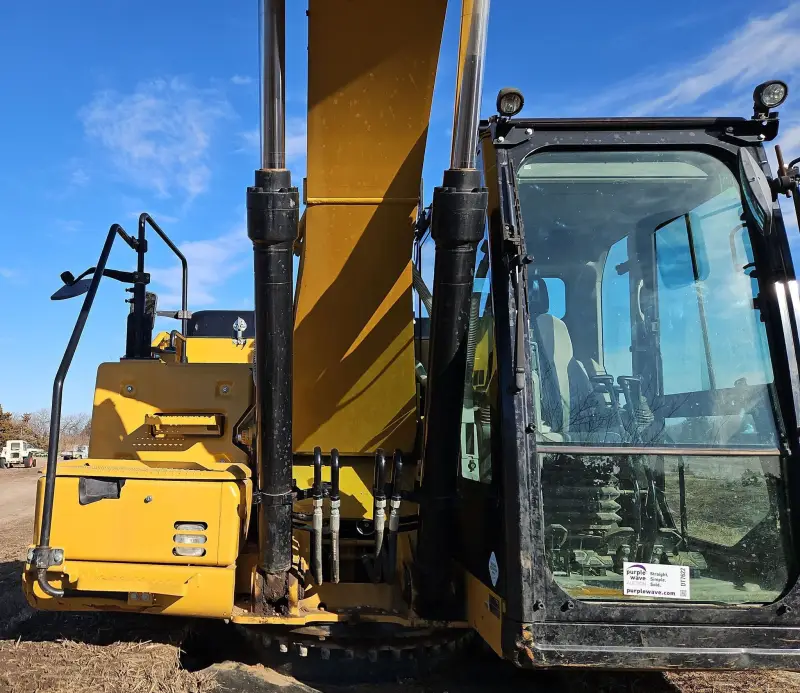 2016 Caterpillar 323FL photo 8