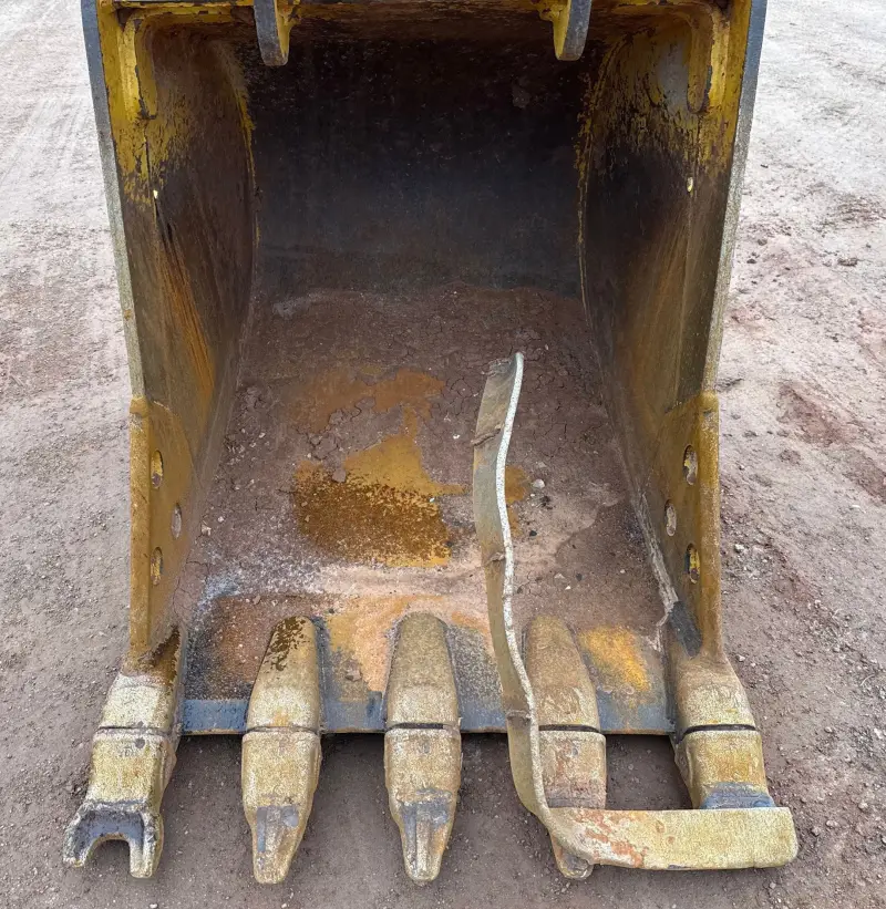 2021 Hitachi ZX160LC-6N photo 27