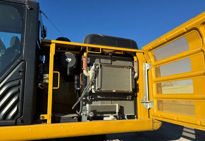 2017 Caterpillar 323FL photo 25