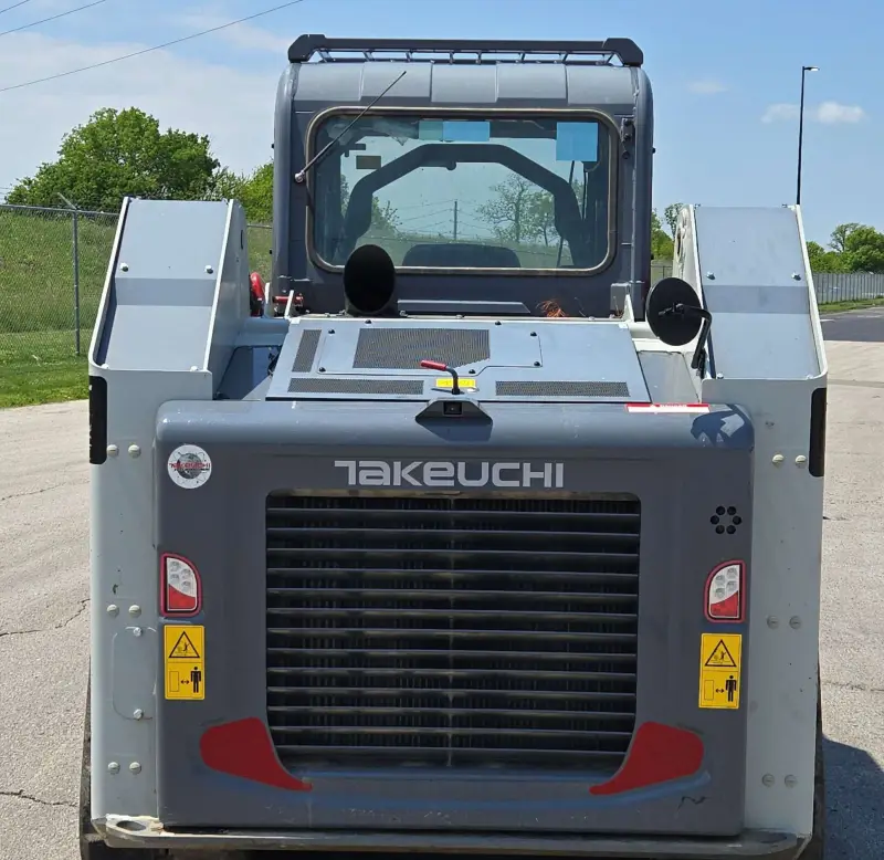 2023 Takeuchi TL12R-2 photo 6