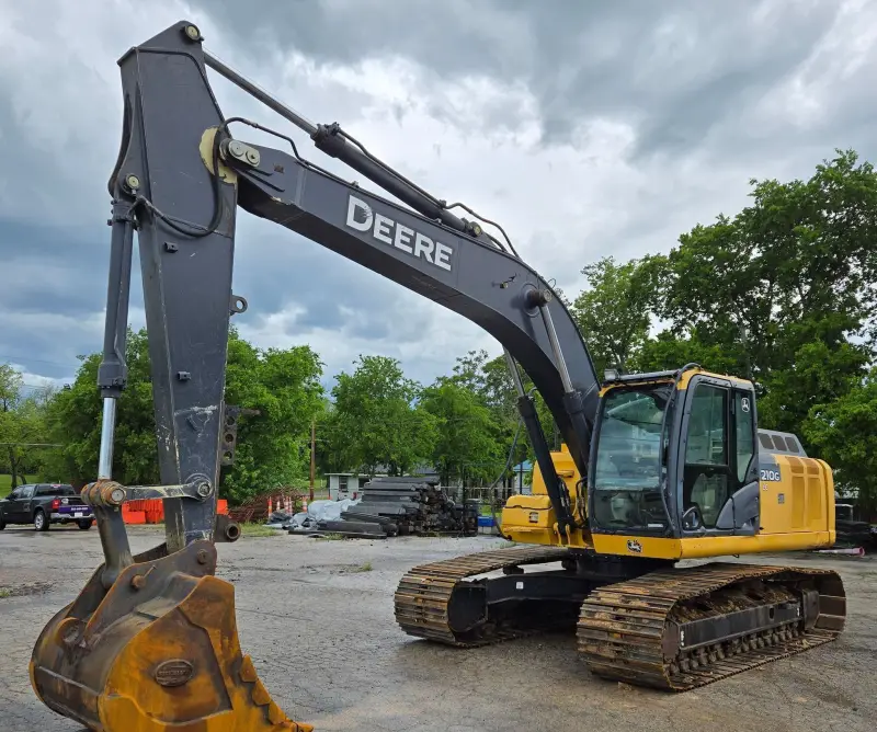 2014 John Deere 210G LC photo 1