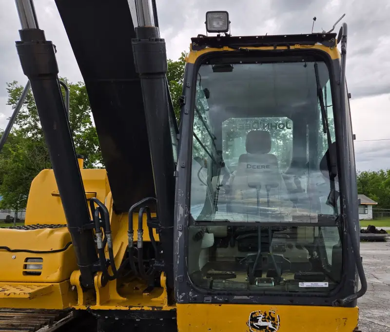 2014 John Deere 210G LC photo 41