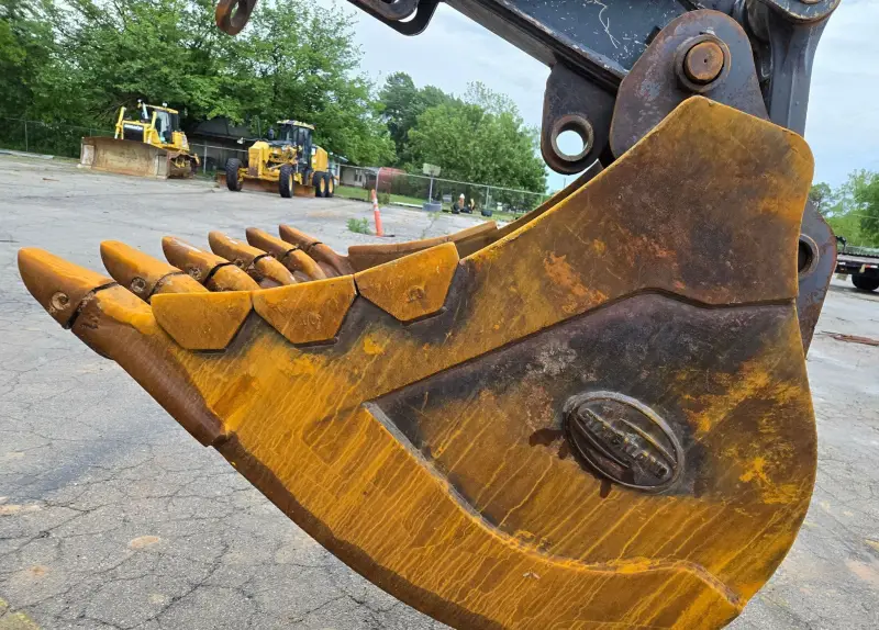 2014 John Deere 210G LC photo 19