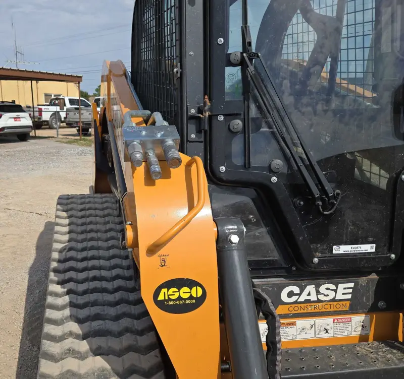 2023 Case TV450B photo 11