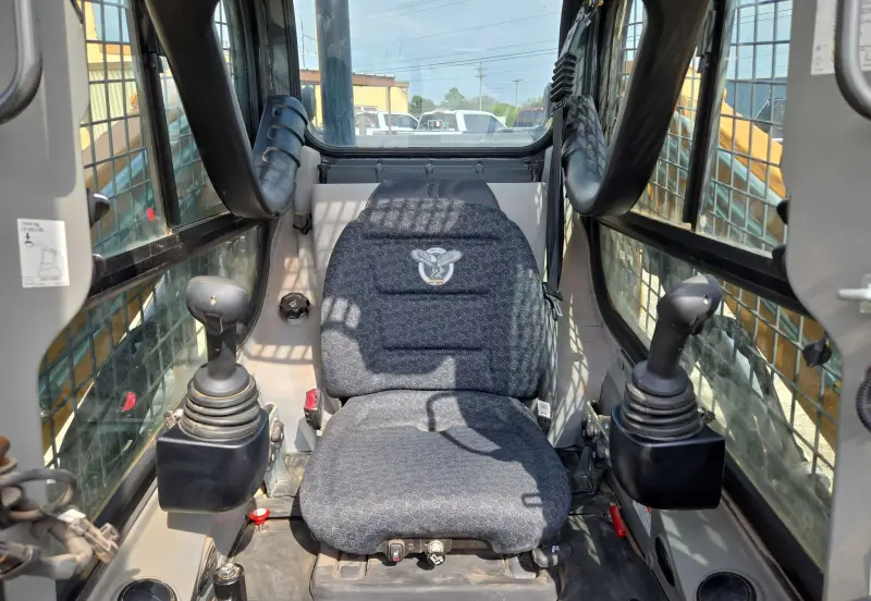 2023 Case TV450B photo 30