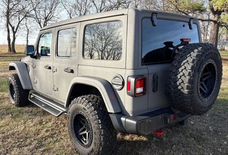 2021 Jeep Wrangler photo 6