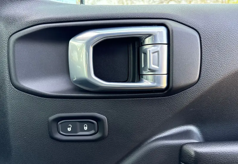 2021 Jeep Wrangler photo 51