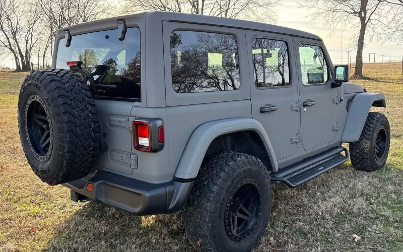 2021 Jeep Wrangler photo 4