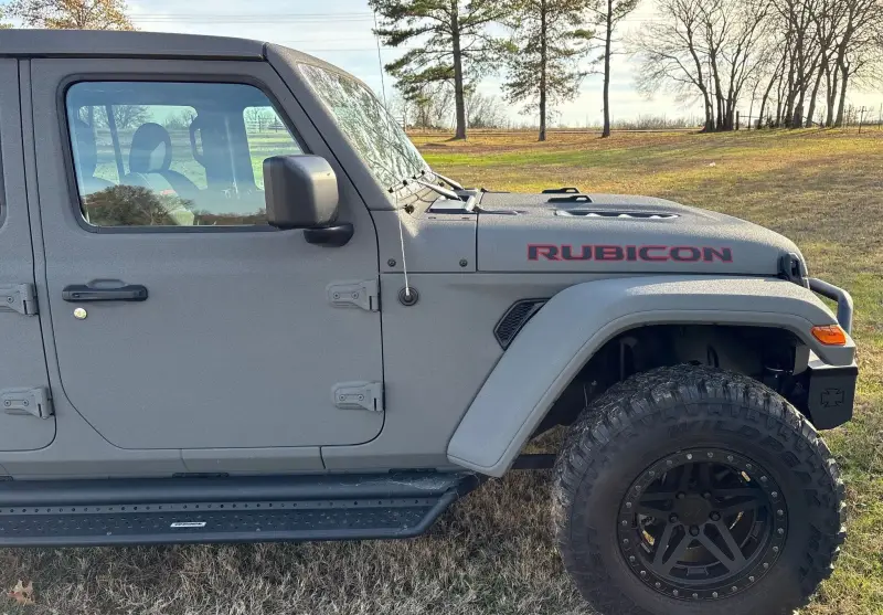 2021 Jeep Wrangler photo 12